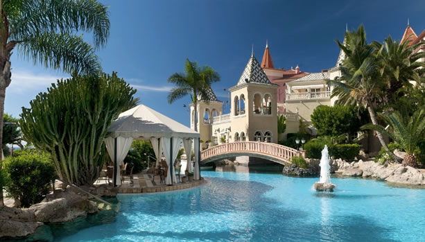 Tenerife Babymoon - Bahía del Duque