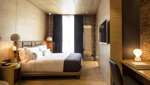 Barcelona Babymoon at Monument Hotel - Deluxe Room - Maternity Breaks