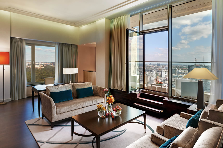 Berlin Babymoon at Waldorf Astoria Berlin