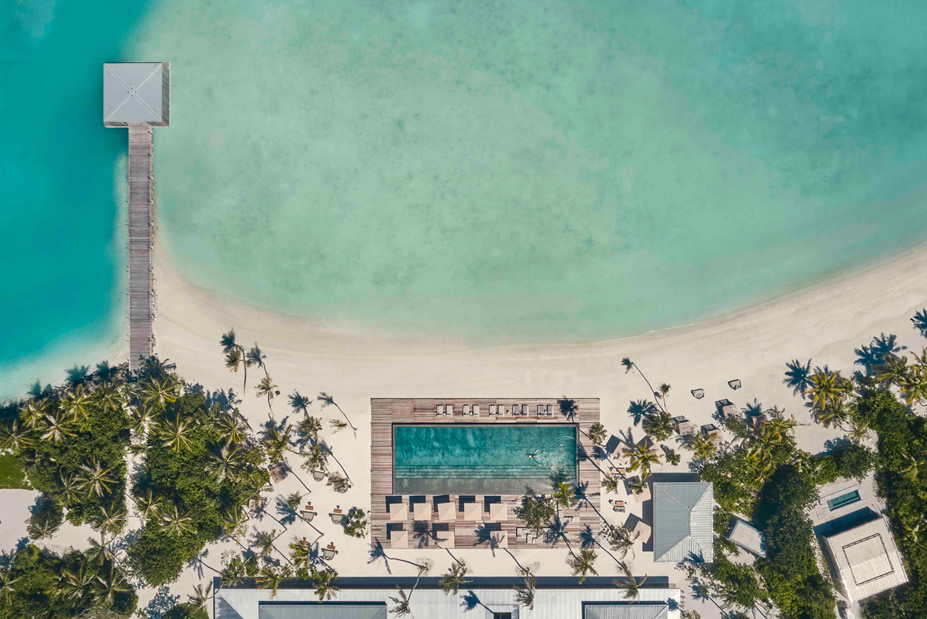 Maldives Babymoon at Patina Maldives, Fari Islands