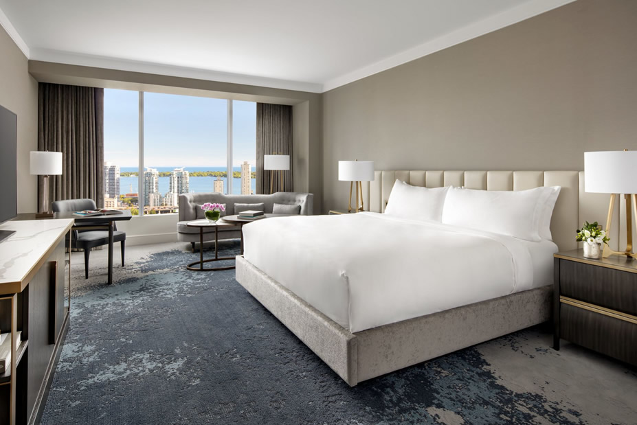 Toronto Babymoon at The Ritz-Carlton, Toronto