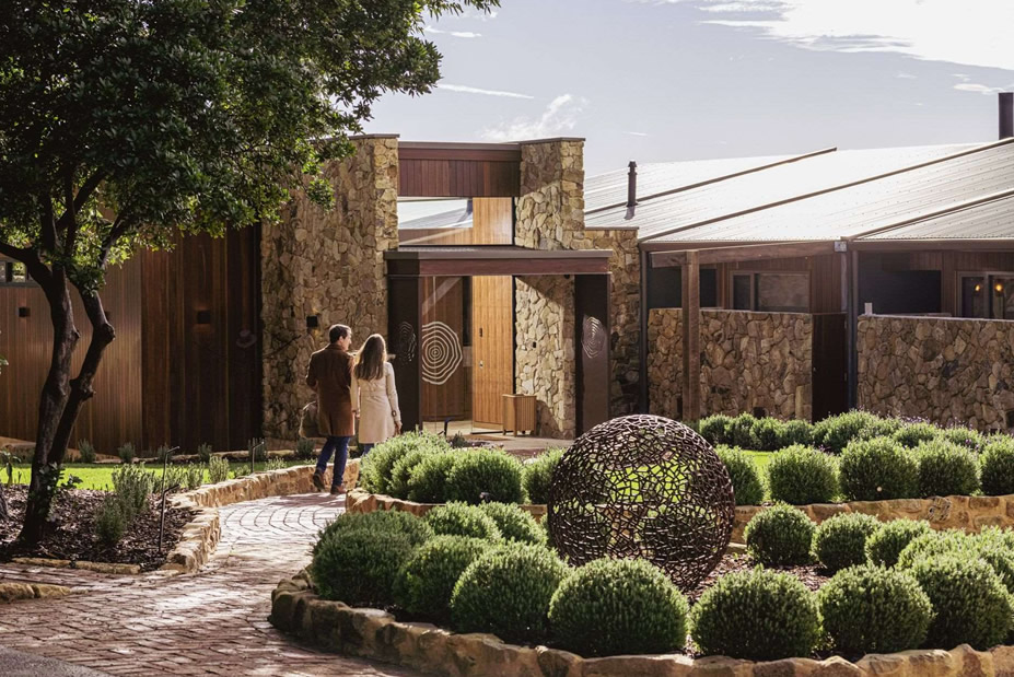 Adelaide Hills Babymoon at Sequoia Lodge