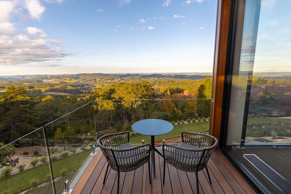 Adelaide Hills Babymoon at Sequoia Lodge