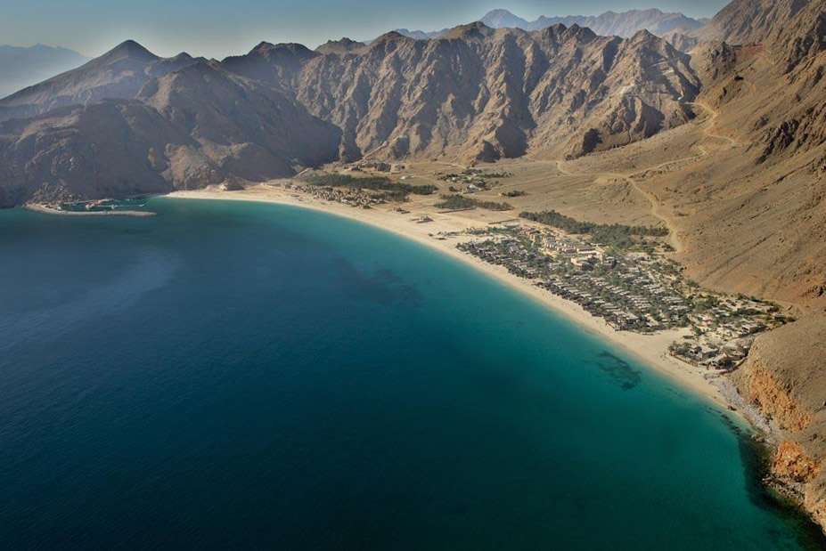 Oman Babymoon at Six Senses Zighy Bay