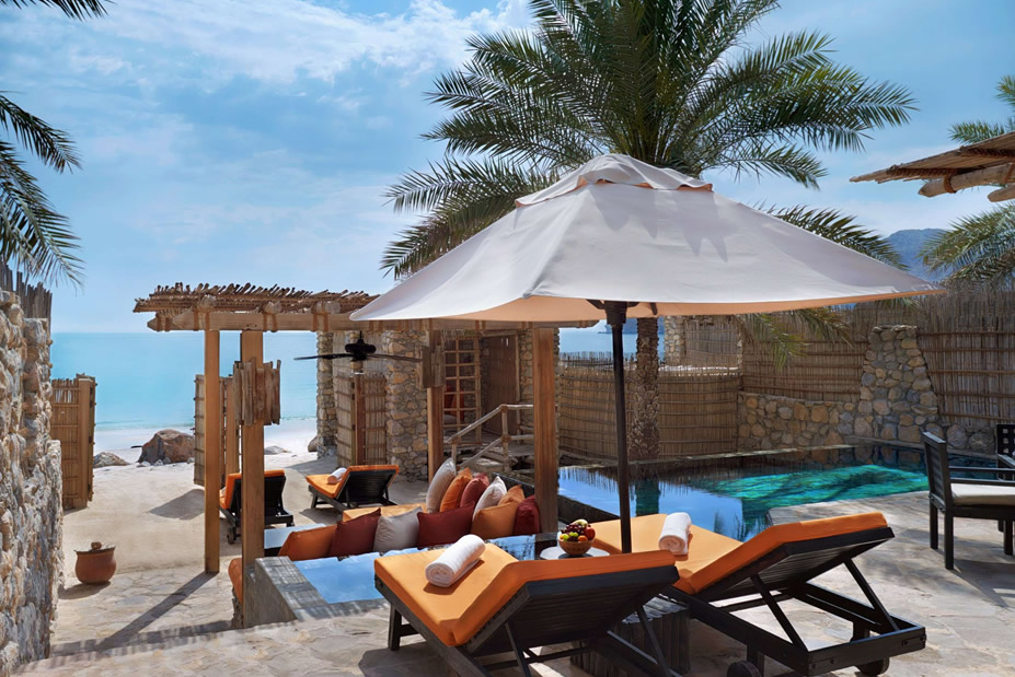 Oman Babymoon at Six Senses Zighy Bay