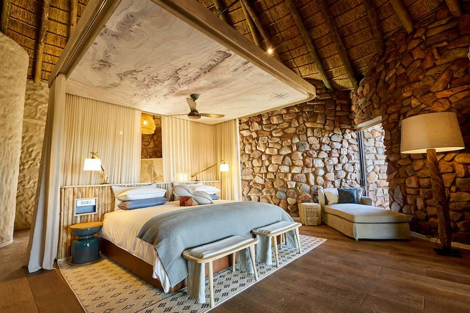 South Africa Babymoon at Tswalu Kalahari