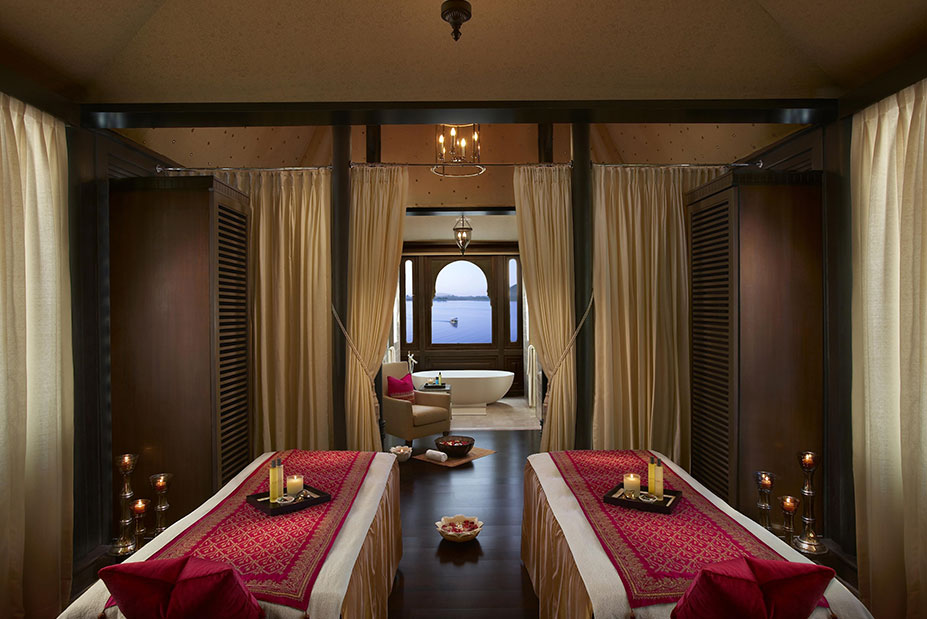 Lake Pichola Babymoon at The Leela Palace Udaipur