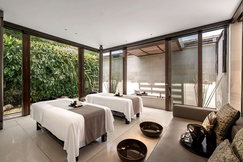 Bali Babymoon at Alila Villas Uluwatu
