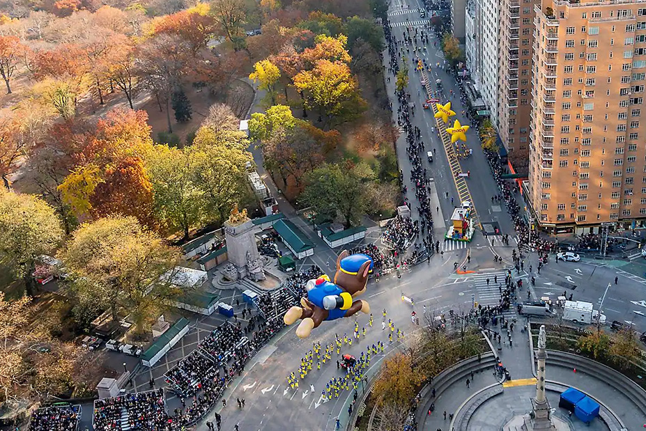 Thanksgiving Day Parade at Mandarin Oriental, New York