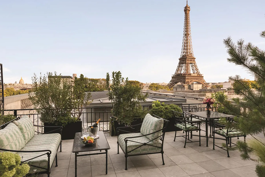Shangri-La, Paris