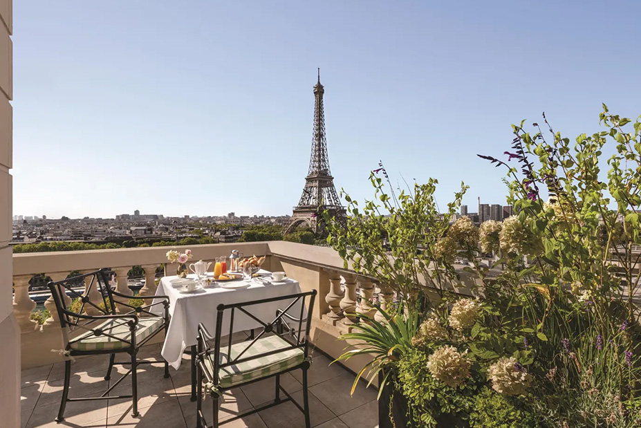 Shangri-La, Paris