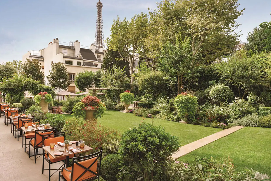 Shangri-La, Paris