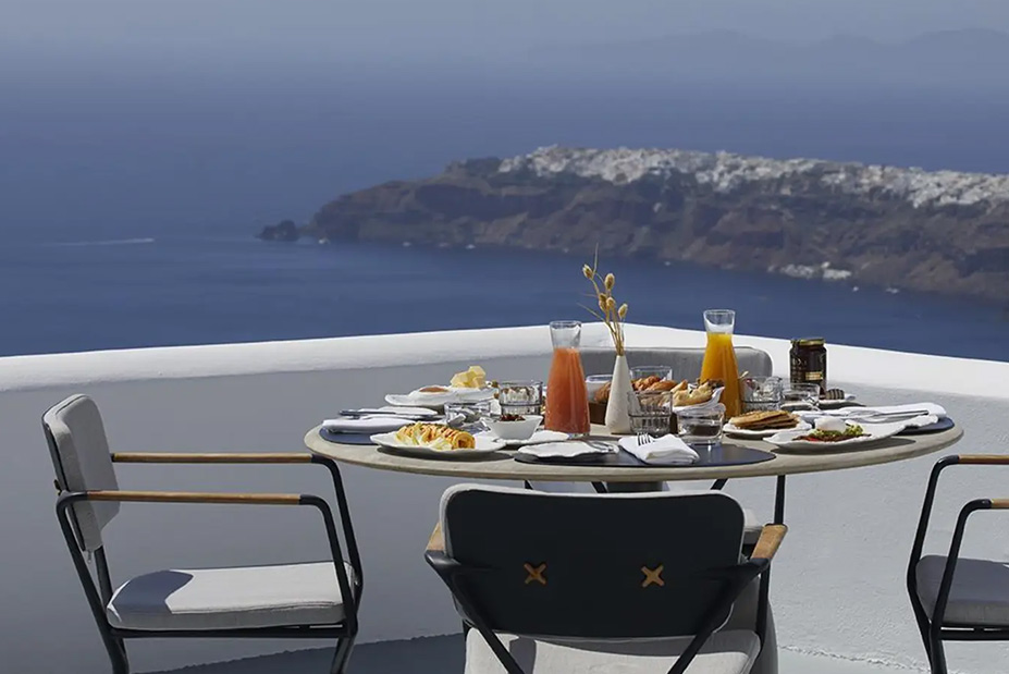 Grace Hotel Santorini Auberge Collection